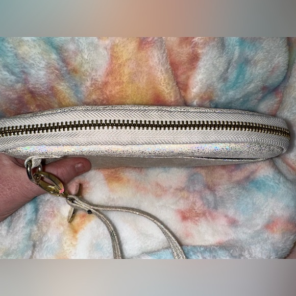 Steve Madden Holographic Zippy Wallet/Clutch Wristlet Strap - Picture 5 of 16